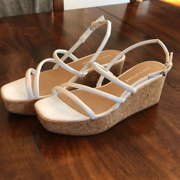 Cute strappy white platform sandals by sun + stone - Picture 1 of 10